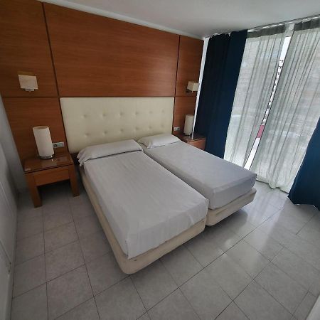 Cozy Apartment Near The Beach Playa de las Americas  Exterior photo